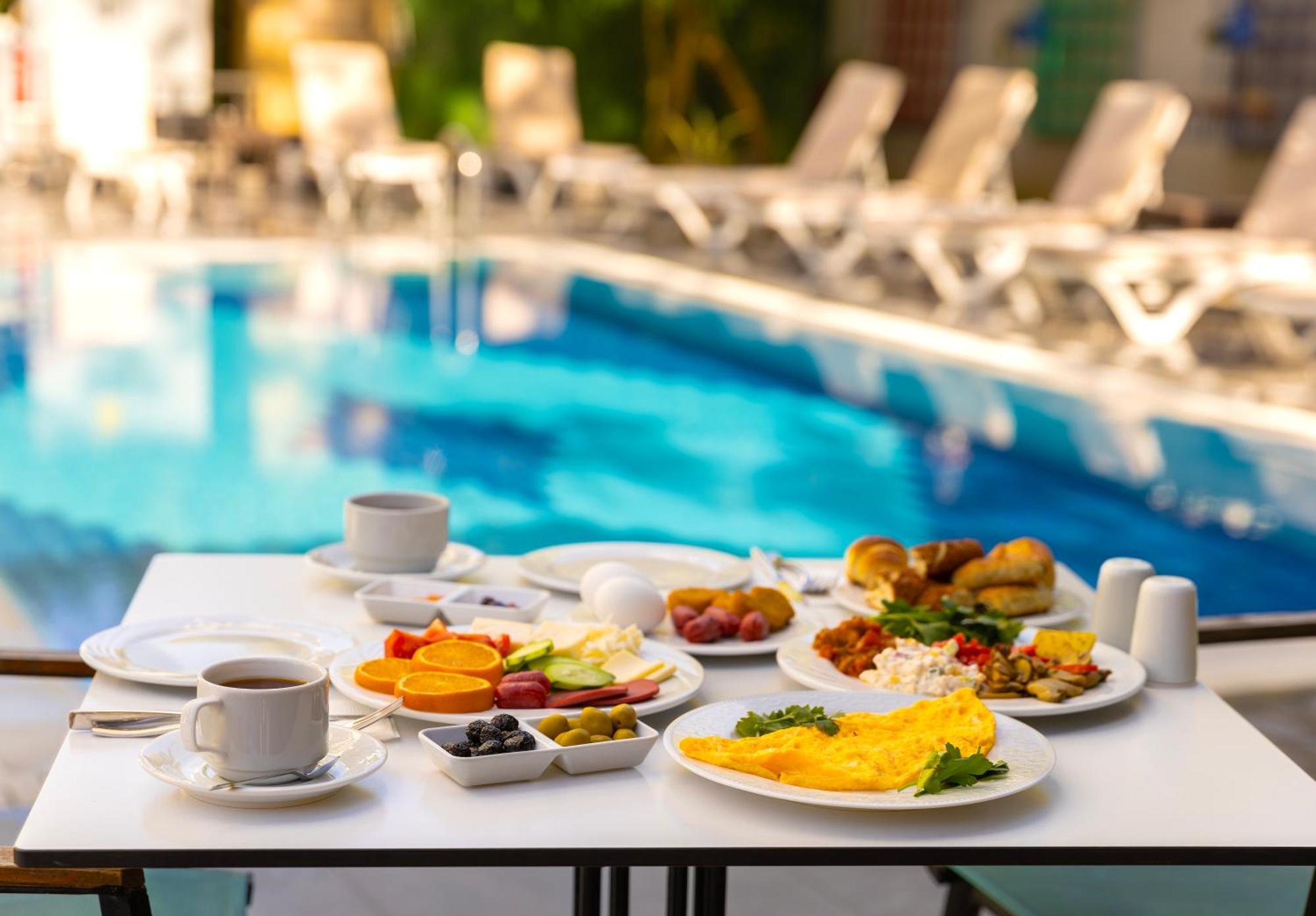 Mene City Hotel Antalya Zewnętrze zdjęcie